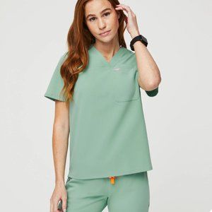 FIGS Women's Jade Scrub Set